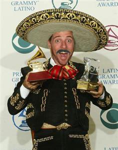 20061210000450-sombrero.jpg