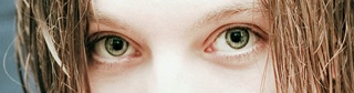OJOS VERDES
